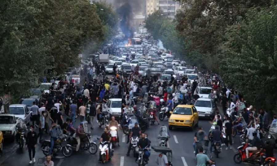 تظاهرات ايران أكثر من 400 قتيل بالاحتجاجات الايرانية
