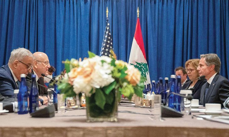 صندوق النقد الحكومة «فراغ الضرورة» ينتظر مقايضات اللاعبين الكبار على «لبنان الغارق» كقوارب الهاربين من الجحيم
