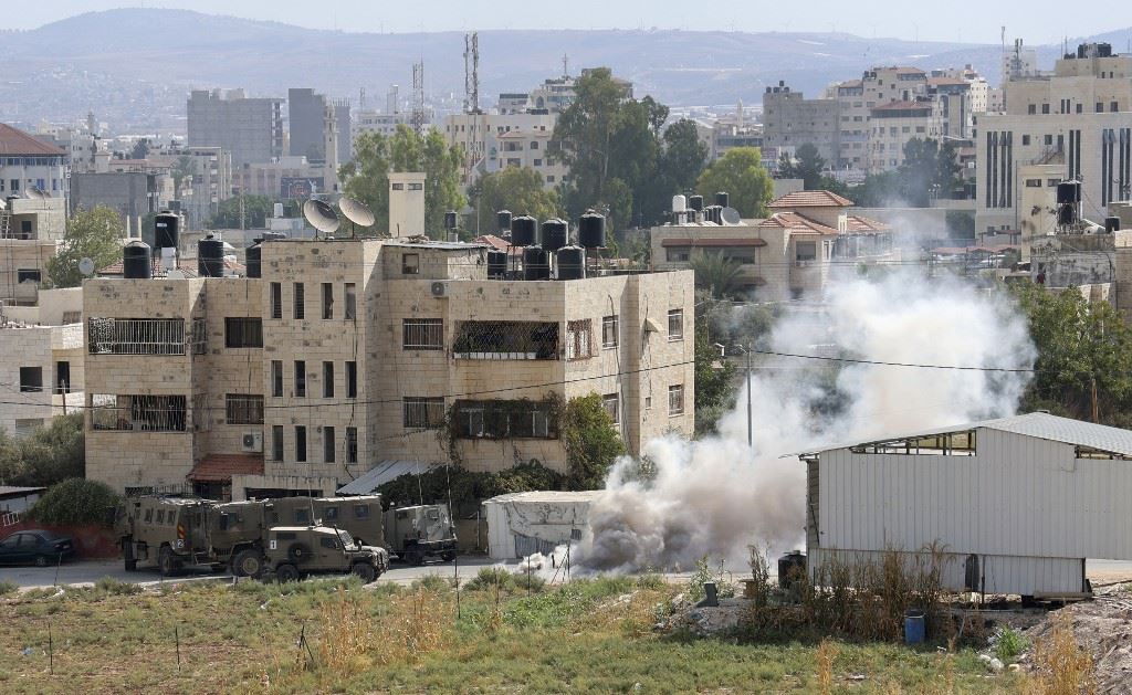مقتل مواطن بجنين والجيش الإسرائيلي يقتحم المخيم