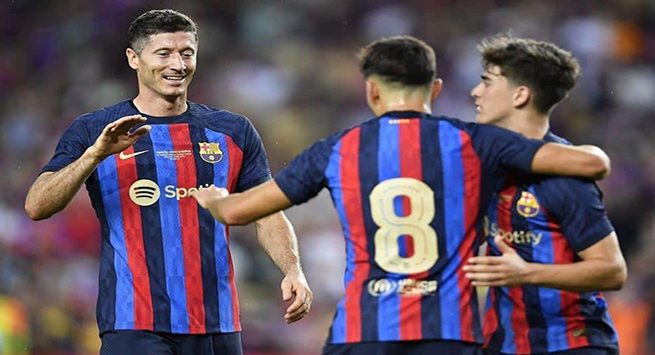barcha برشلونة يعبر محطة ألميريا بنجاح ويتصدر مؤقتاً