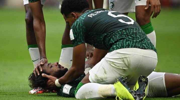 he2 نقل اللاعب السعودي ياسر الشهراني الى المانيا لاجراء عملية جراحية بشكل فوري