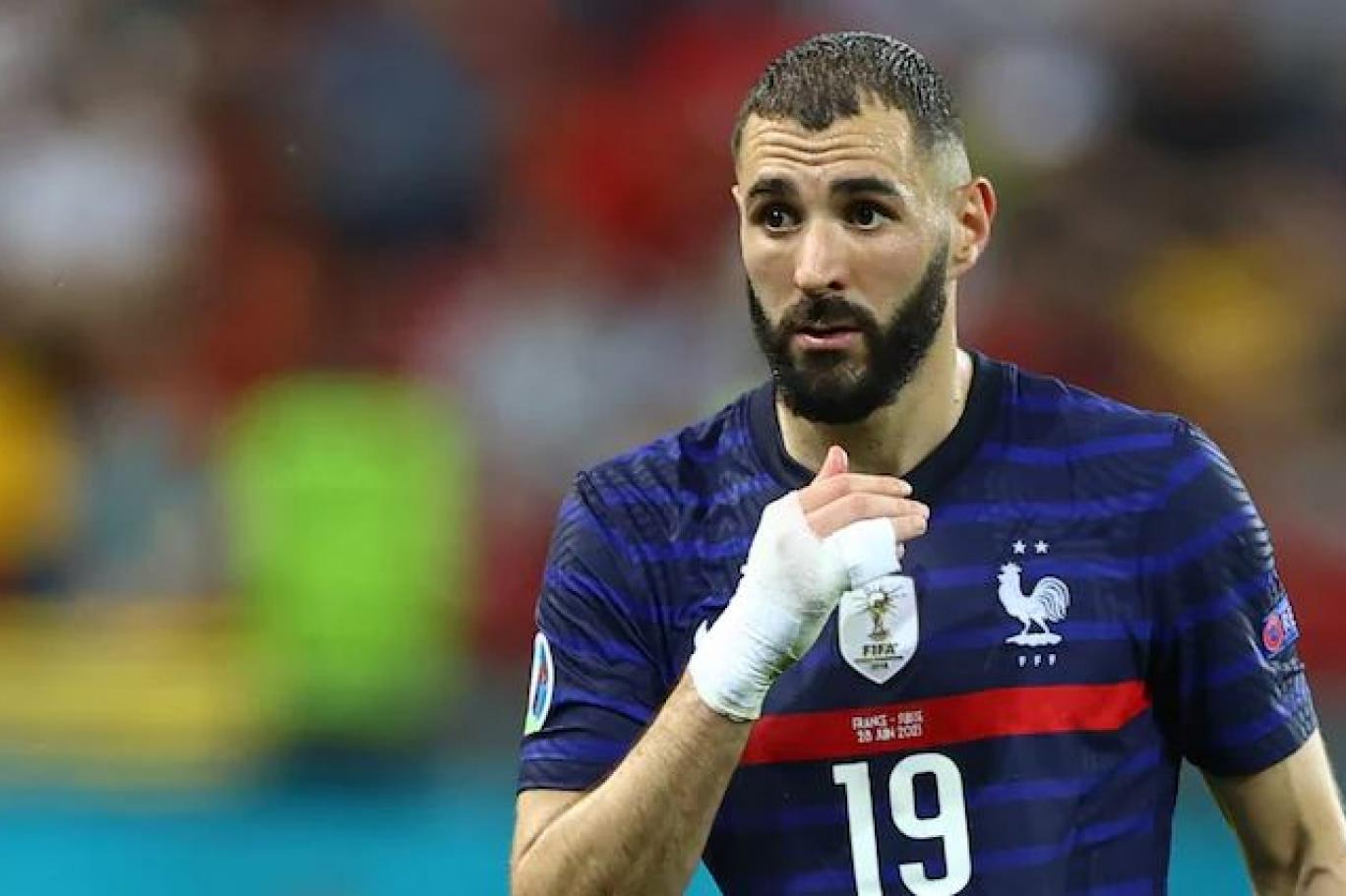 بنزيما هل ينضمّ بنزيما للمنتخب الفرنسي؟