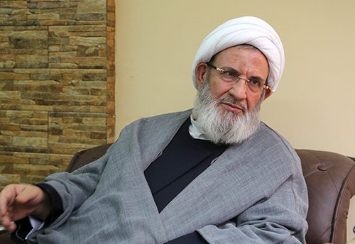 محمد يزبك يزبك: ما اشبه هذا الزمان بزمان سوق النخاسين وبيع العبيد