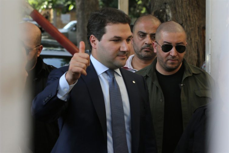 نديم الجميل نديم الجميل: الفريق الآخر اتفق مع إسرائيل وأمّن الغاز لها وهم أكبر المتعاملين معها