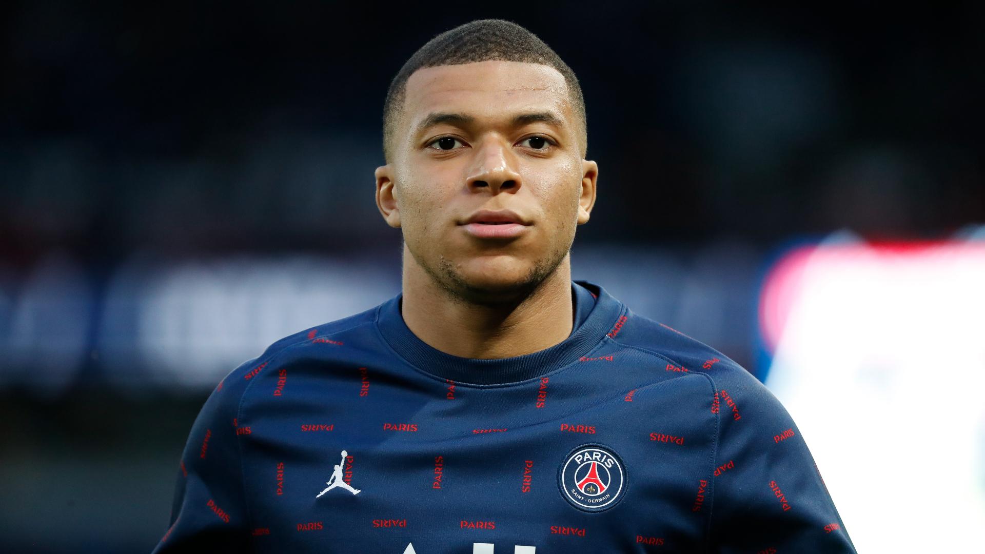 Kylian Mbappe PSG 042922 169 عودة مبابي الى تمارين سان جرمان