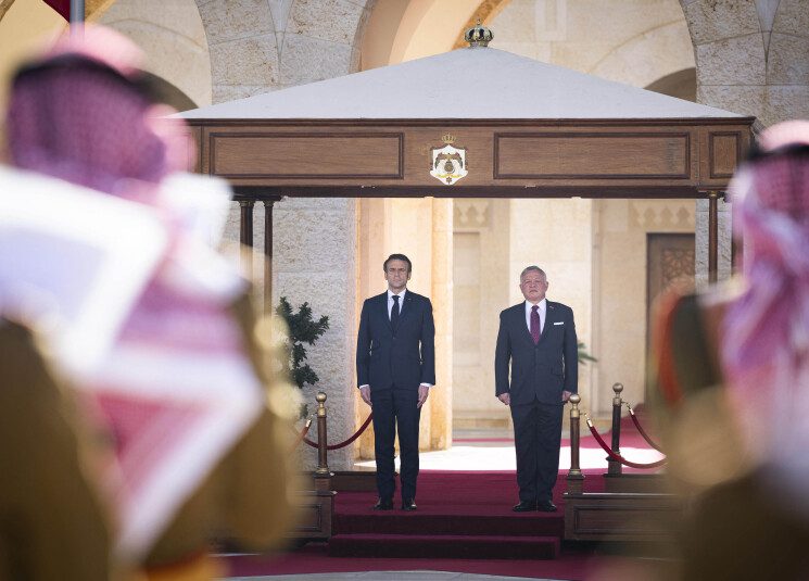 ماكرون عبد الله