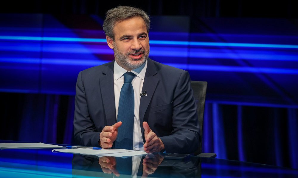 معوض6 اللقاء الديمقراطي يسعى للتسوية… ومعوّض: ترشيحي عنوان لخارطة طريق