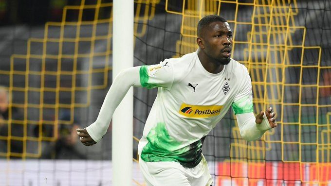 3 مونشنجلادباخ يتفوق على بايرن ودورتموند