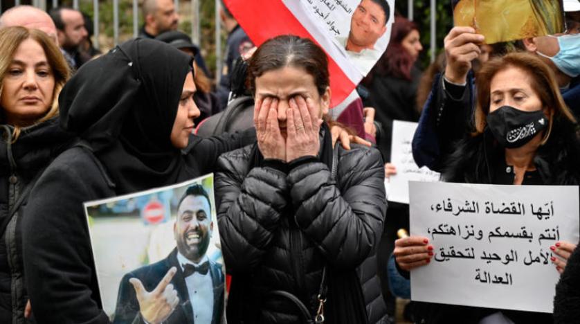 اعتصام أهالي ضحايا المرفأ أمام قصر العدل