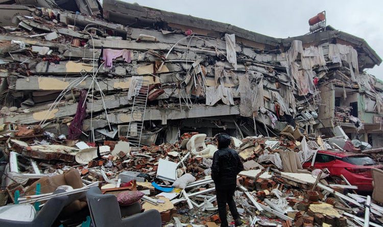 earthquake خطورة عالية جداً… تحذيرات من توابع الزلزال