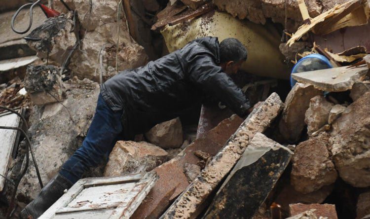 turkey-earthquake بالفيديو- الحياة أقوى… رضيعةٌ حيّة بعد 72 ساعة تحت الركام