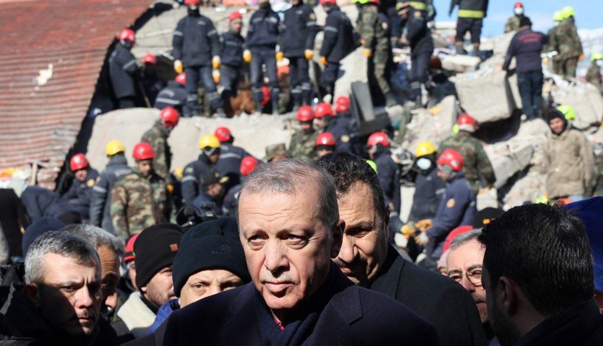 اردوغان في اديمان اردوغان: الدولة ستعاقب مرتكبي جرائم السلب وغيرها في منطقة الزلزال