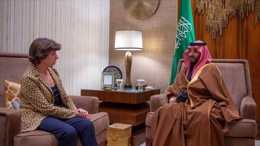 كولونا بن سلمان كولونا: اللبنانيون “ضحايا نظام مفلس”