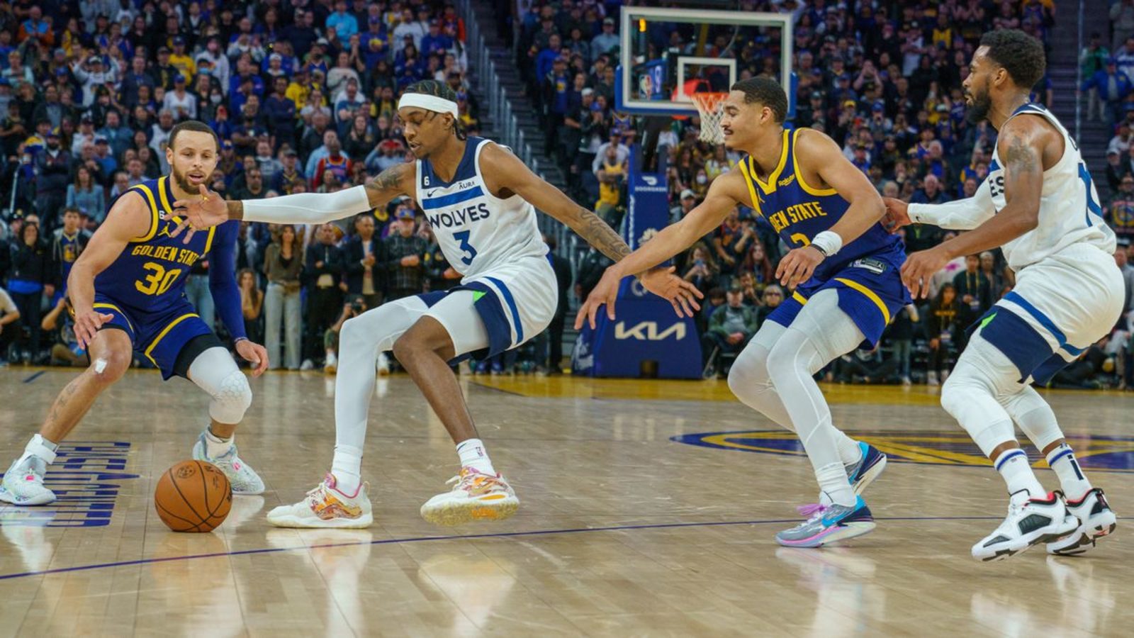 NBA:ليكرز يسقط أمام بولز رغم عودة جايمس وكافالييرز الى الادوار الاقصائية