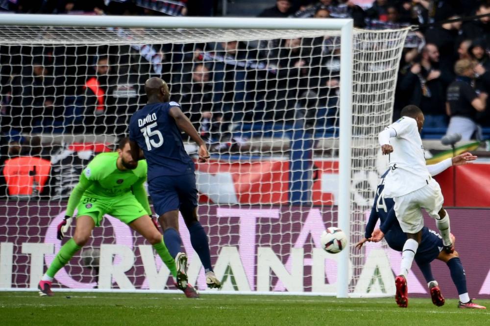 temp_173400jpg_423187 سيتي ويونايتد إلى نصف نهائي الكأس وسقوط بايرن يمنح دورتموند الصدارة