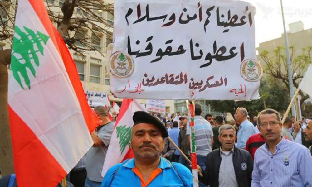 احتجاج عسكر