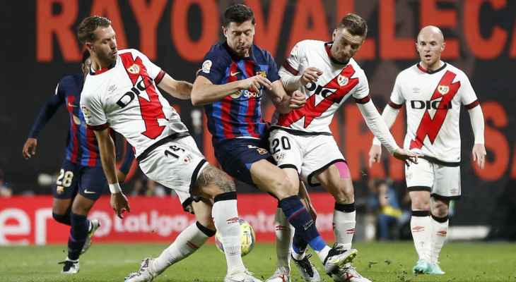1 رايو فاليكانو يفاجئ برشلونة ويهزمه بثنائية في الليغا