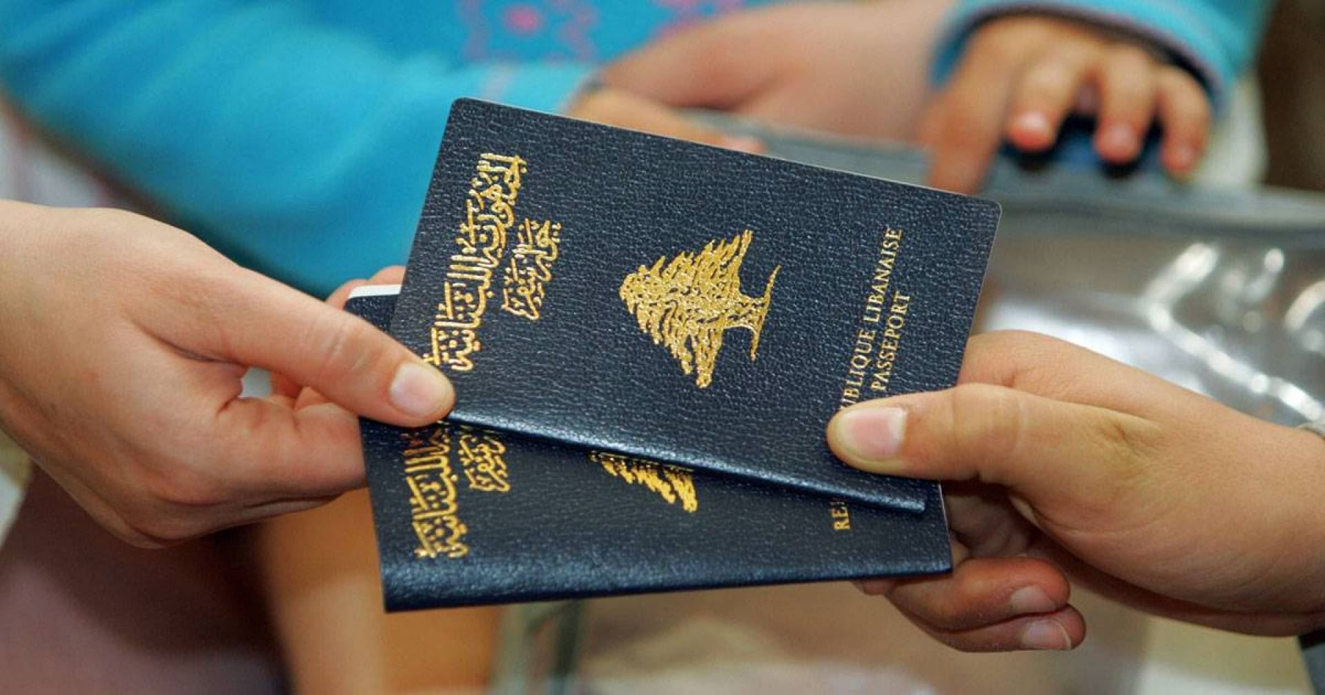 تحقيق بإنجاز جوازات سفر عبر وثائق مزوّرة