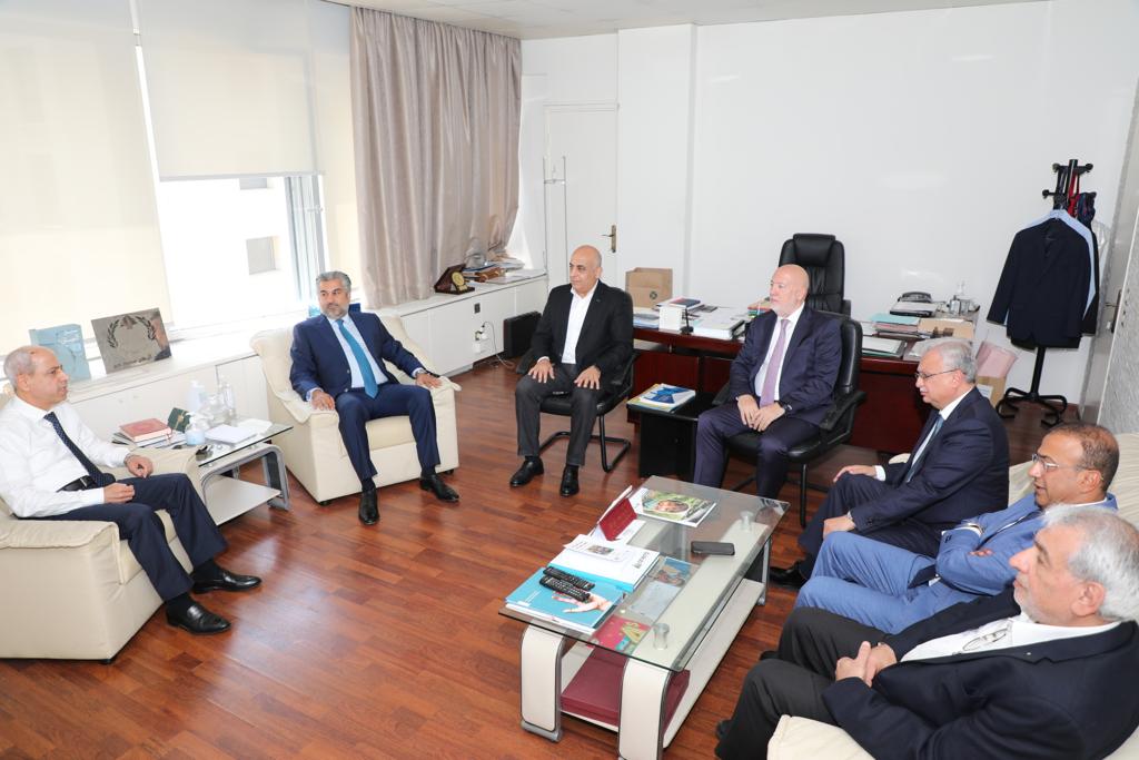 IMG-20230510-WA0067 مجلس رجال الأعمال اللبناني الكويتي يزور اللواء خير ويبحث التعاون لتدعيم الأعمال التي تنفذها “هيئة الإغاثة”