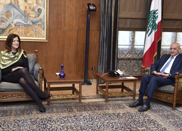 بري شيا1