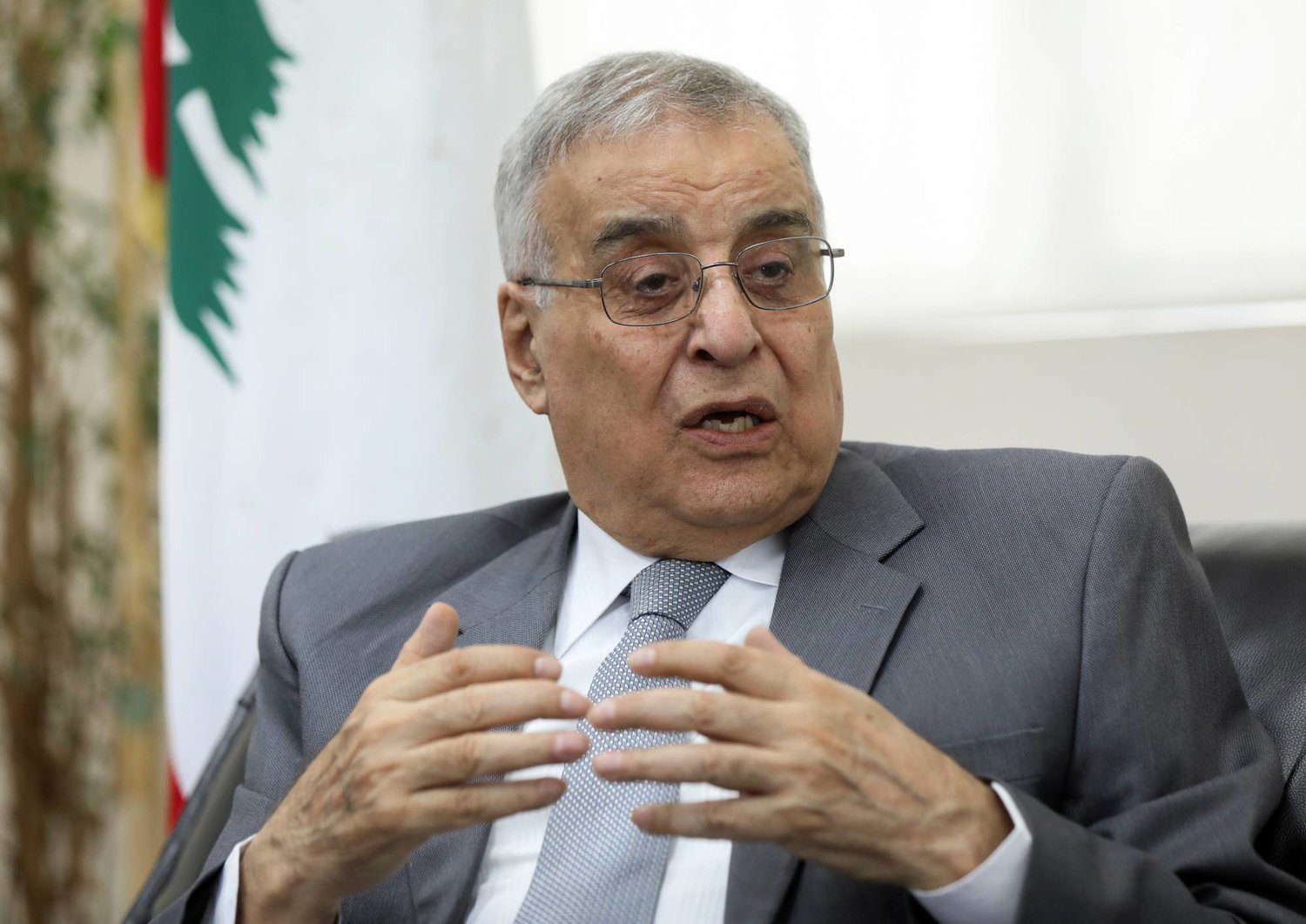 بو حبيب6 بو حبيب: نطالب بمفاوضات غير مباشرة مع إسرائيل لحلّ النقاط الخلافيّة