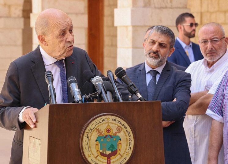 لو دريان بكركي