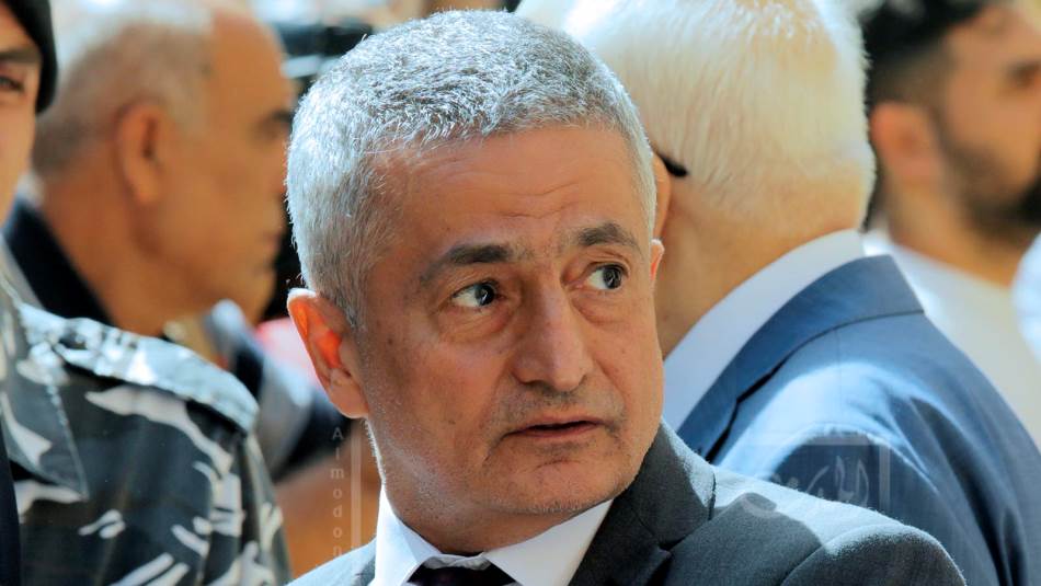 يوسف خليل وزير المالية وزارة الماليّة: قراران يتعلقان بتمديد مهل زمنية