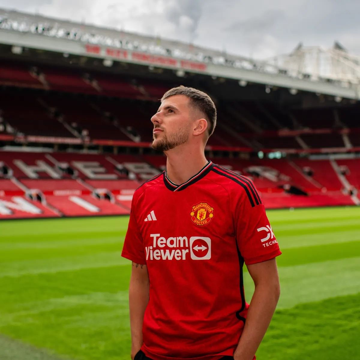 265137Image1 مانشستر يونايتد يُعلن تعاقده مع لاعب الوسط مايسون ماونت