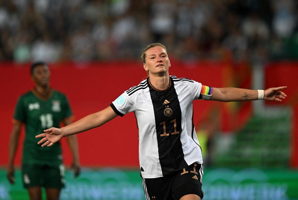 266811Image1 (1) ألكسندرا بوب والفرصة الأخيرة في كأس العالم