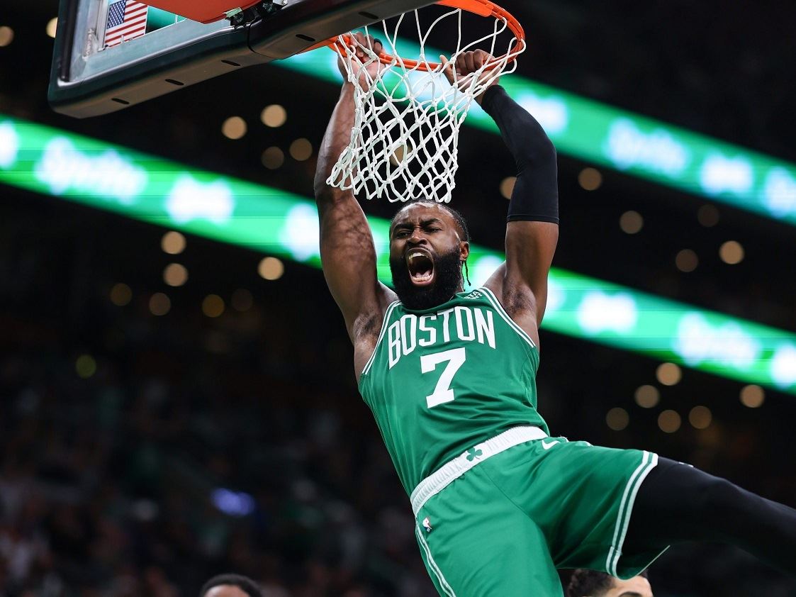 268068Image1 براون النجم الأعلى أجراً في تاريخ NBA… كم بلغت قيمة العقد؟