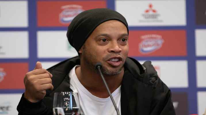 4975242_1692130630 رونالدينيو يشيد بانتقال نيمار الى الهلال السعودي