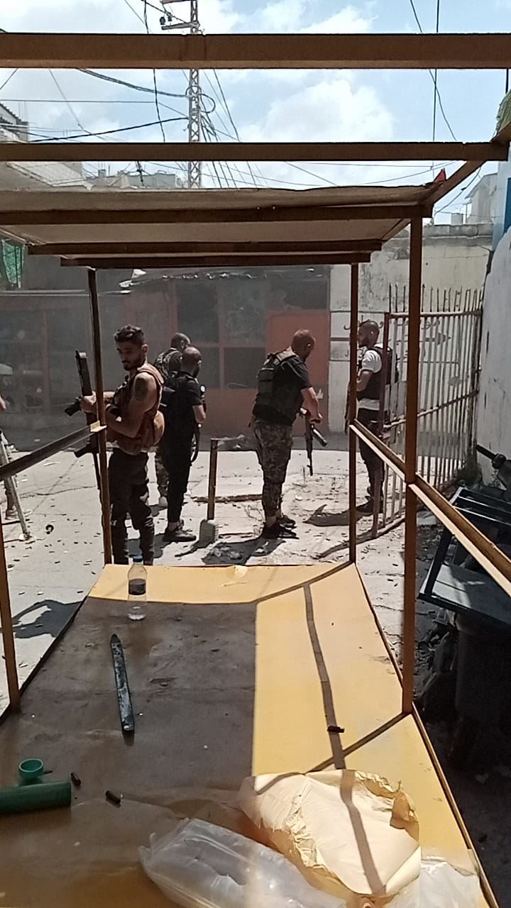 عين الحلوة7