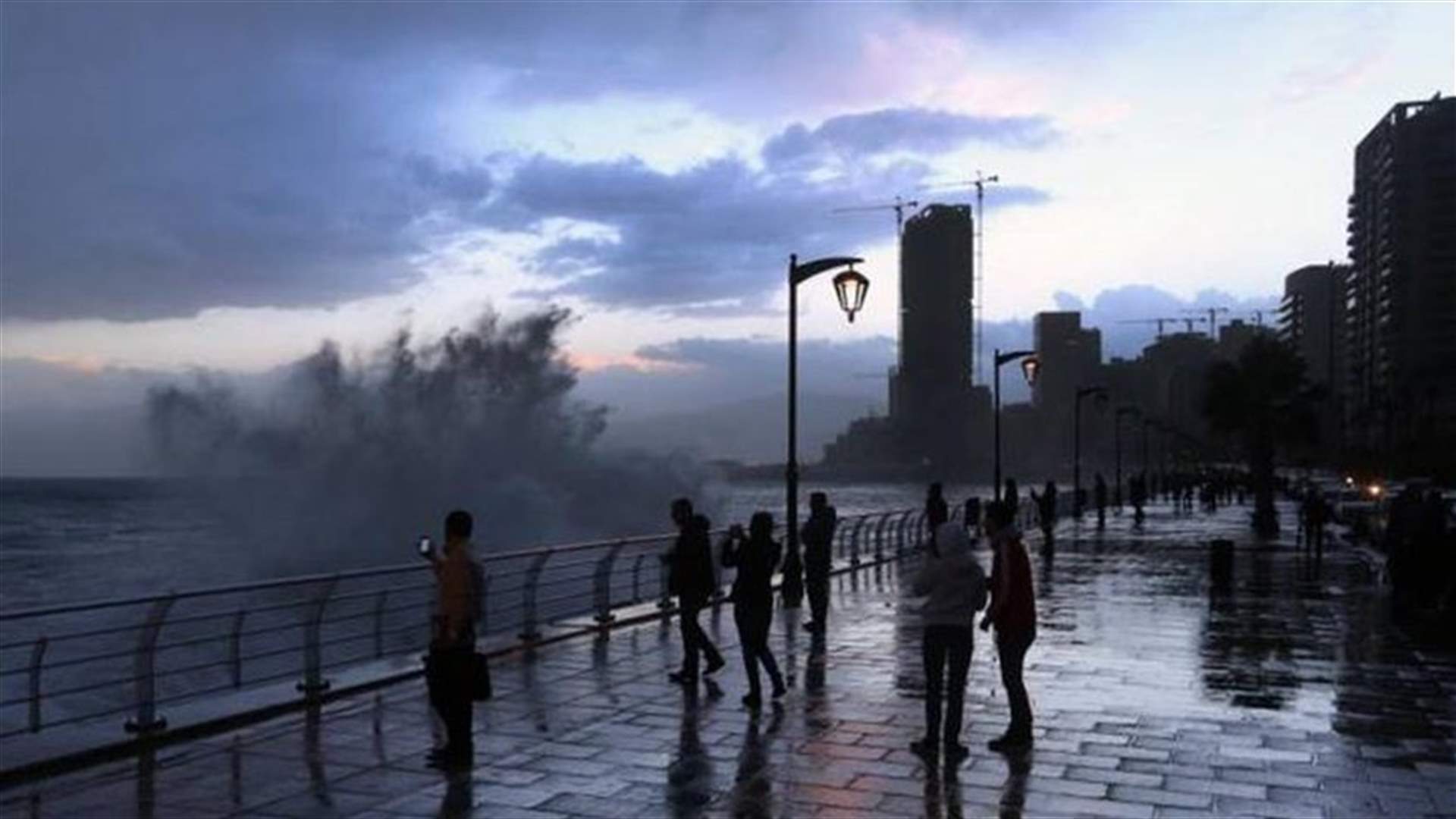 منخفض جوي أيلول يودّعنا الأحد، وتشرين يستقبلنا بالأمطار
