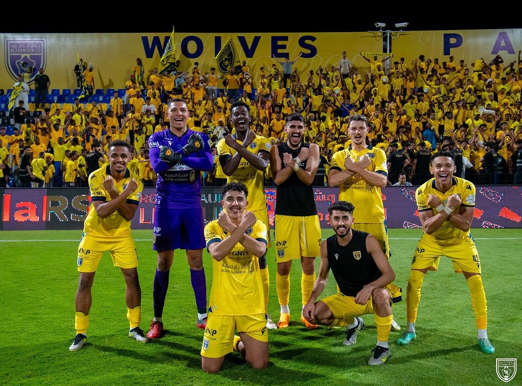 التعاون يواصل عروضه القوية في دوري روشن السعودي