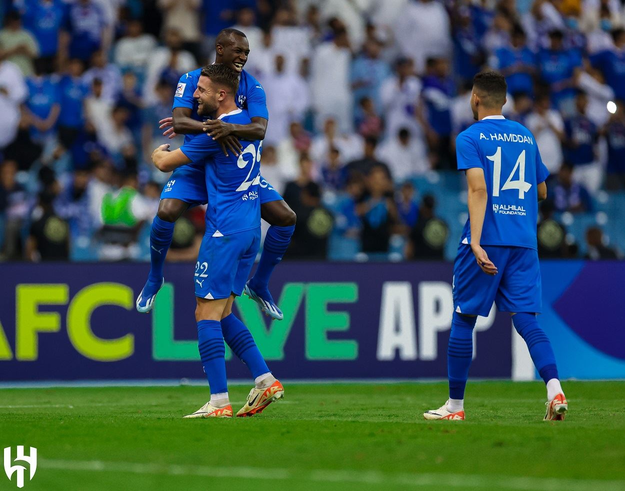 الهلال والسد يضربان بقوة وفوز بشق النفس لكل من الاتحاد والشارقة