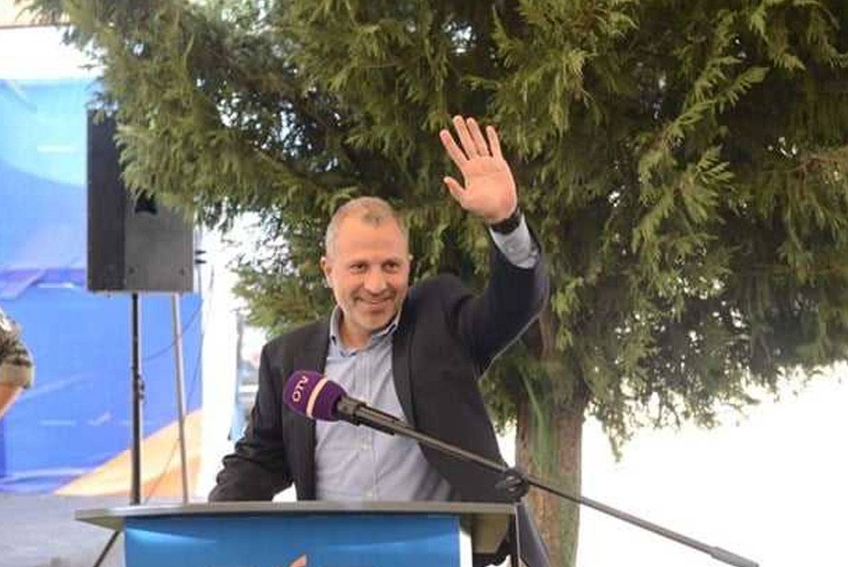 باسيل القاع1