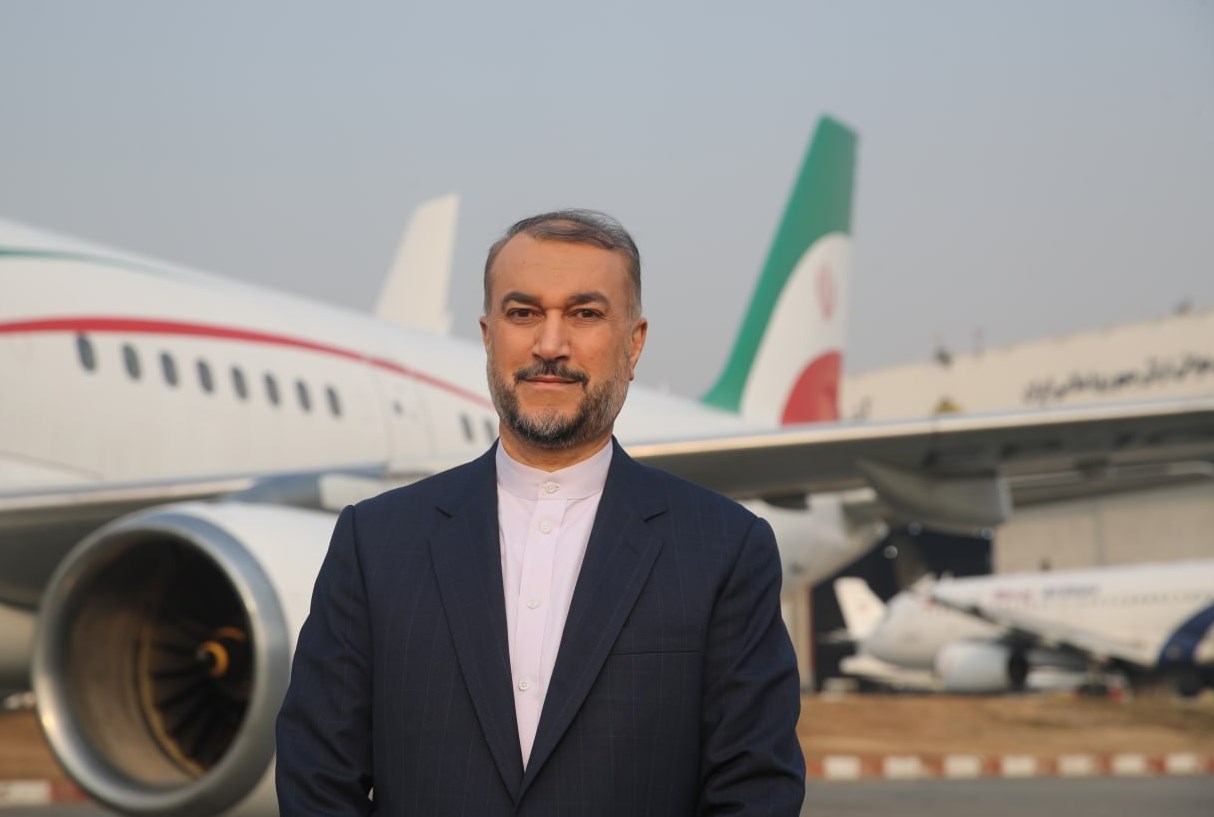 عبد اللهيان من مطار بيروت عبد اللهيان من مطار بيروت: الأيادي ستكون على الزناد حتّى استيفاء كلّ الحقوق
