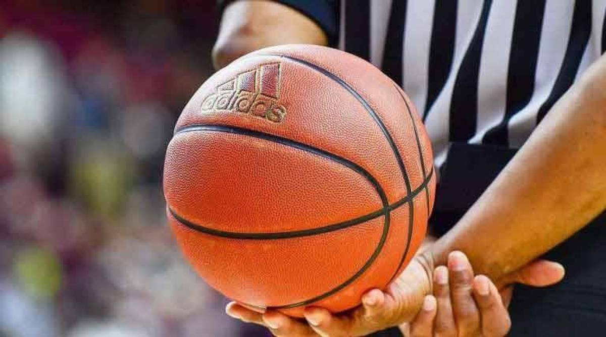 فوز بيروت على الرياضي بنتيجة 56-53
