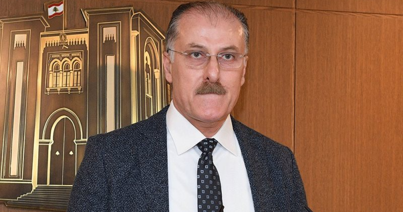 بلال عبدالله عبد الله: رفع أسعار المحروقات سقطة للحكومة