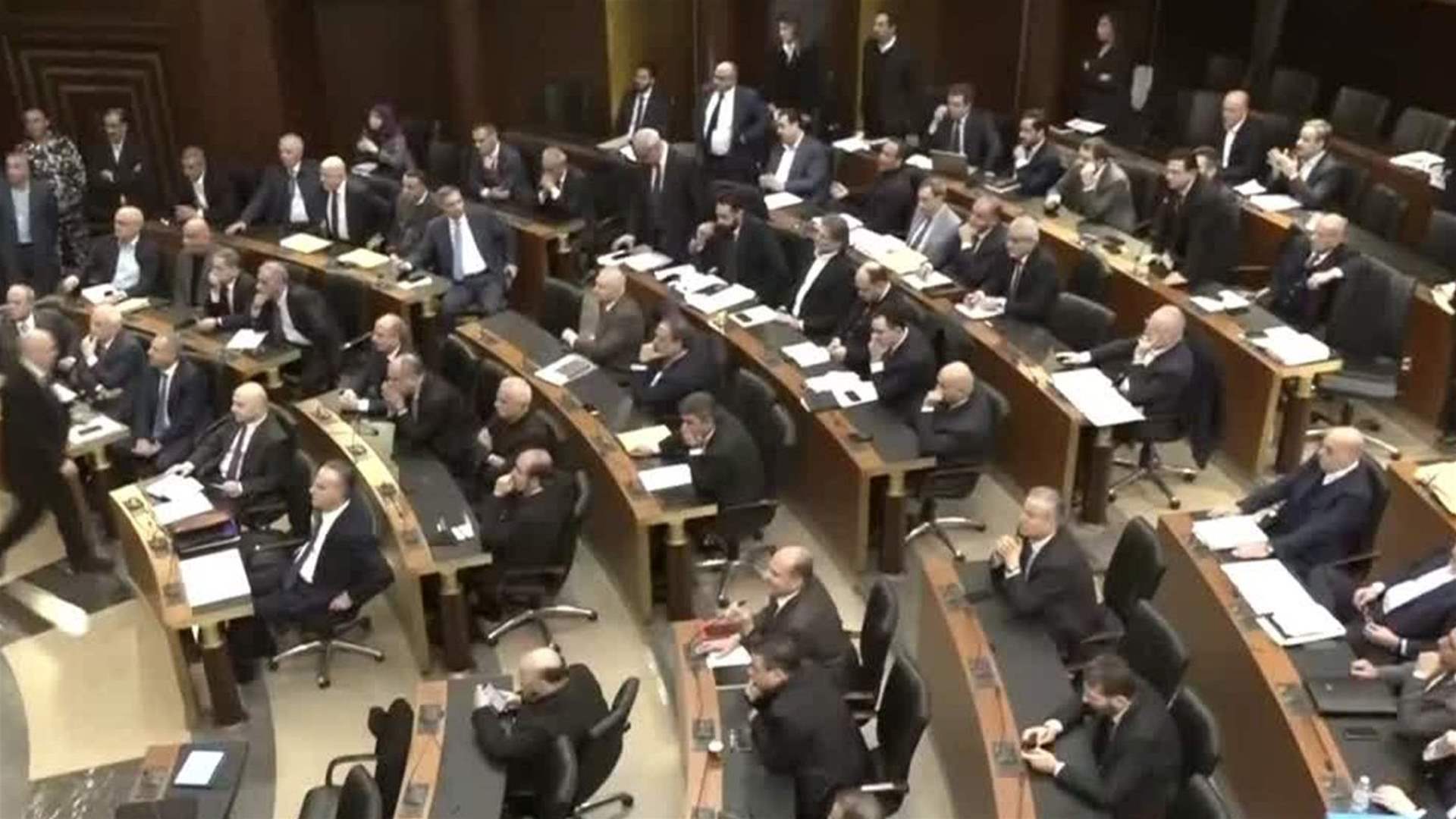 جلسة الموازنة إنسحاب النائب ملحم خلف من جلسة الموازنة