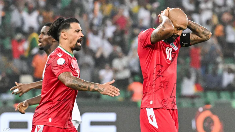 إيقاف هداف أمم إفريقيا عن المنتخب