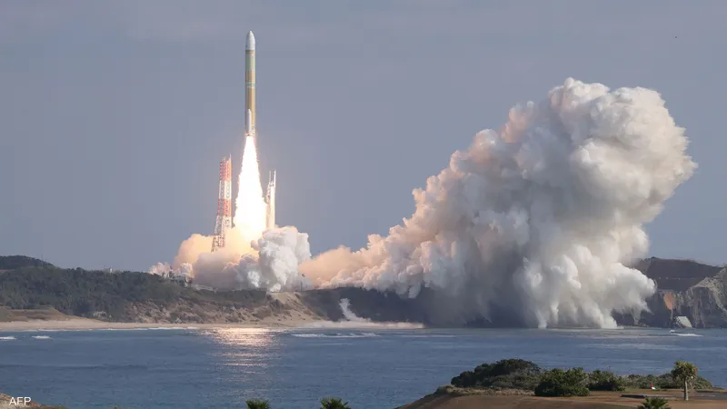 اليابان تنجح في إطلاق الصاروخ إتش-3 إلى الفضاء