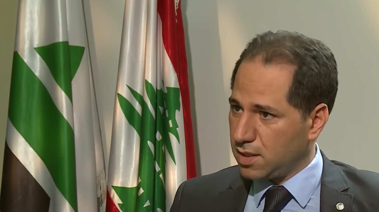 vavasvsav الجميّل: لبنان بلد الحرّيات والحزب يمسّ بجوهر وجوده