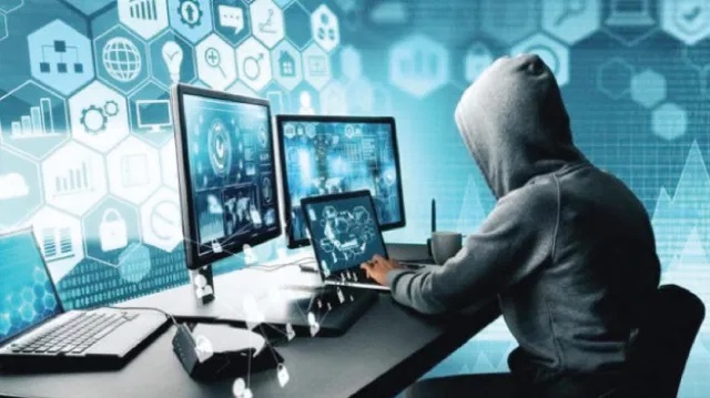 ملفّ القرصنة الإلكترونيّة على طاولة لجنة الأشغال غداً