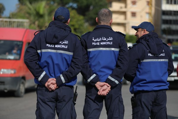 شرطة البلدية بدورهم، موظفو البلديّات واتّحاداتها الى إضراب تحذيريّ يوم الاثنين