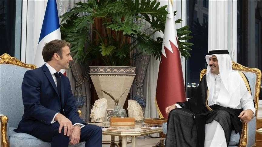 ماكرون وأمير قطر