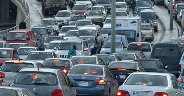 embouteillage 1 هذه الطرقات تشهد زحمة سير خانقة