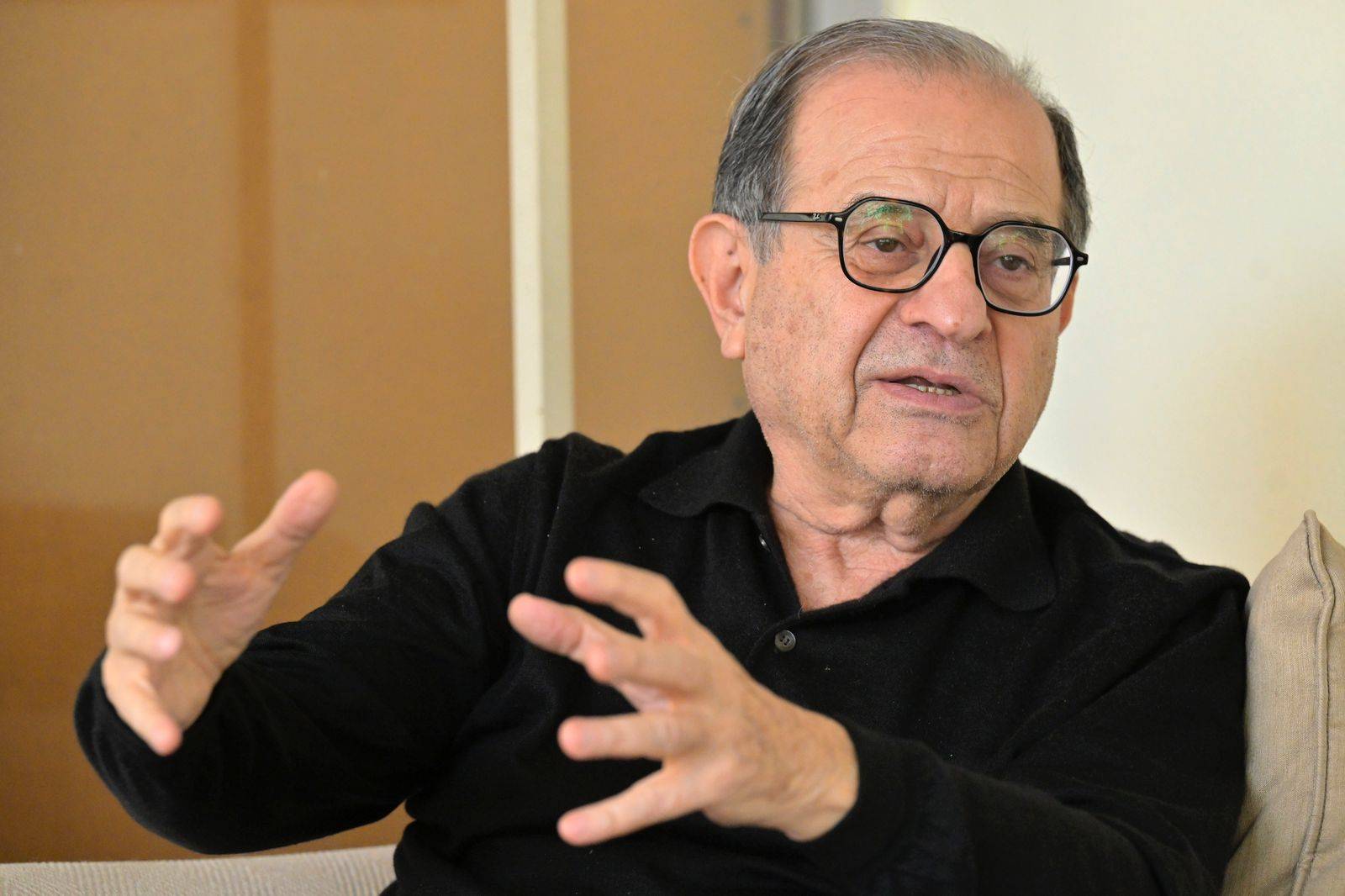 pakradouni karim