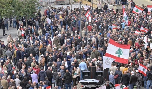 متأسّفاً على حجج تأخير الرواتب، حراك العسكريين المتقاعدين: نطالب بسلسلة رتب ورواتب