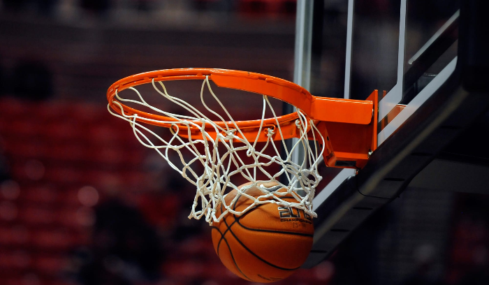 الرياضي يتقدّم هومنتمن في نصف نهائي بطولة كرة السلة